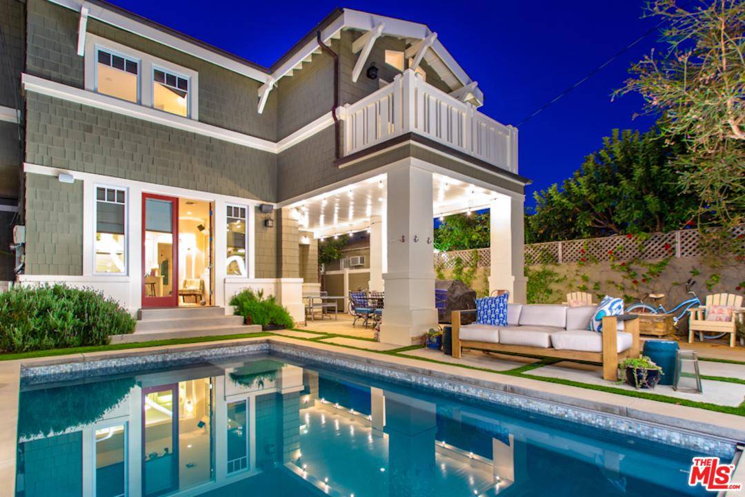 Come live the Venice dream in this timeless craftsman