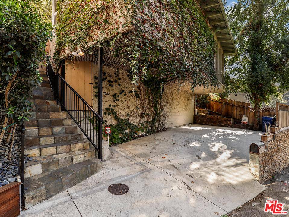 Remodeled - 2 BR Single Family Beverly Hills Post Office | B.H.P.O. Los Angeles