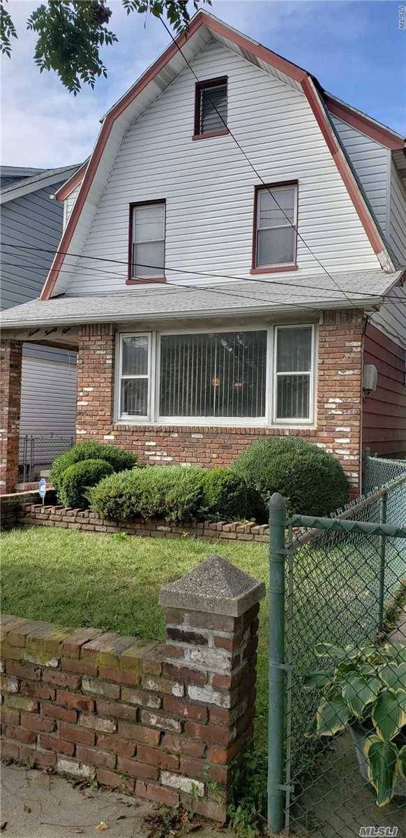 Great Charming Home In Centerville Section Of Ozone Park!!