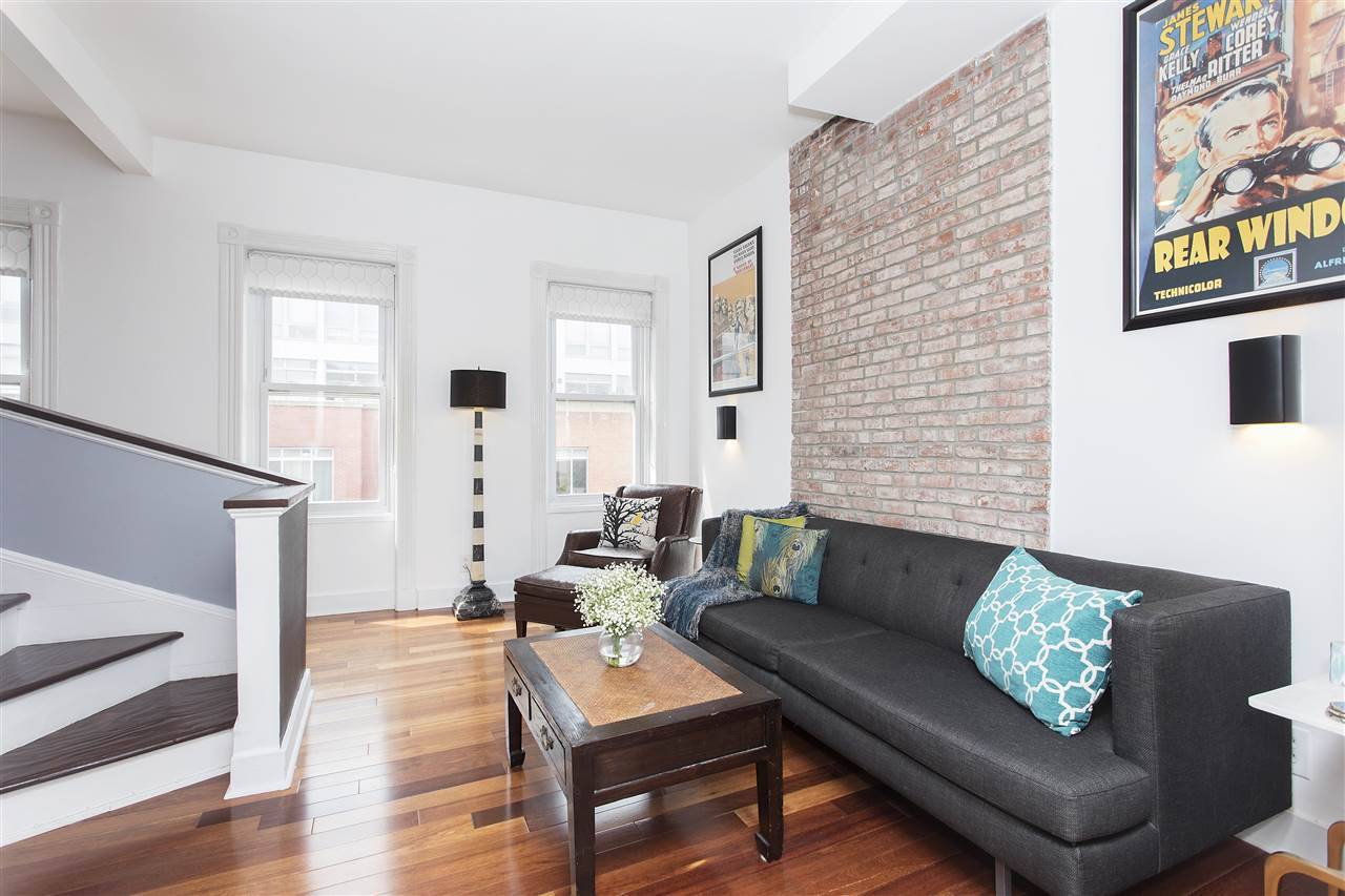 Poised on the northeast corner of Hamilton Park this southern exposed two bedroom /1