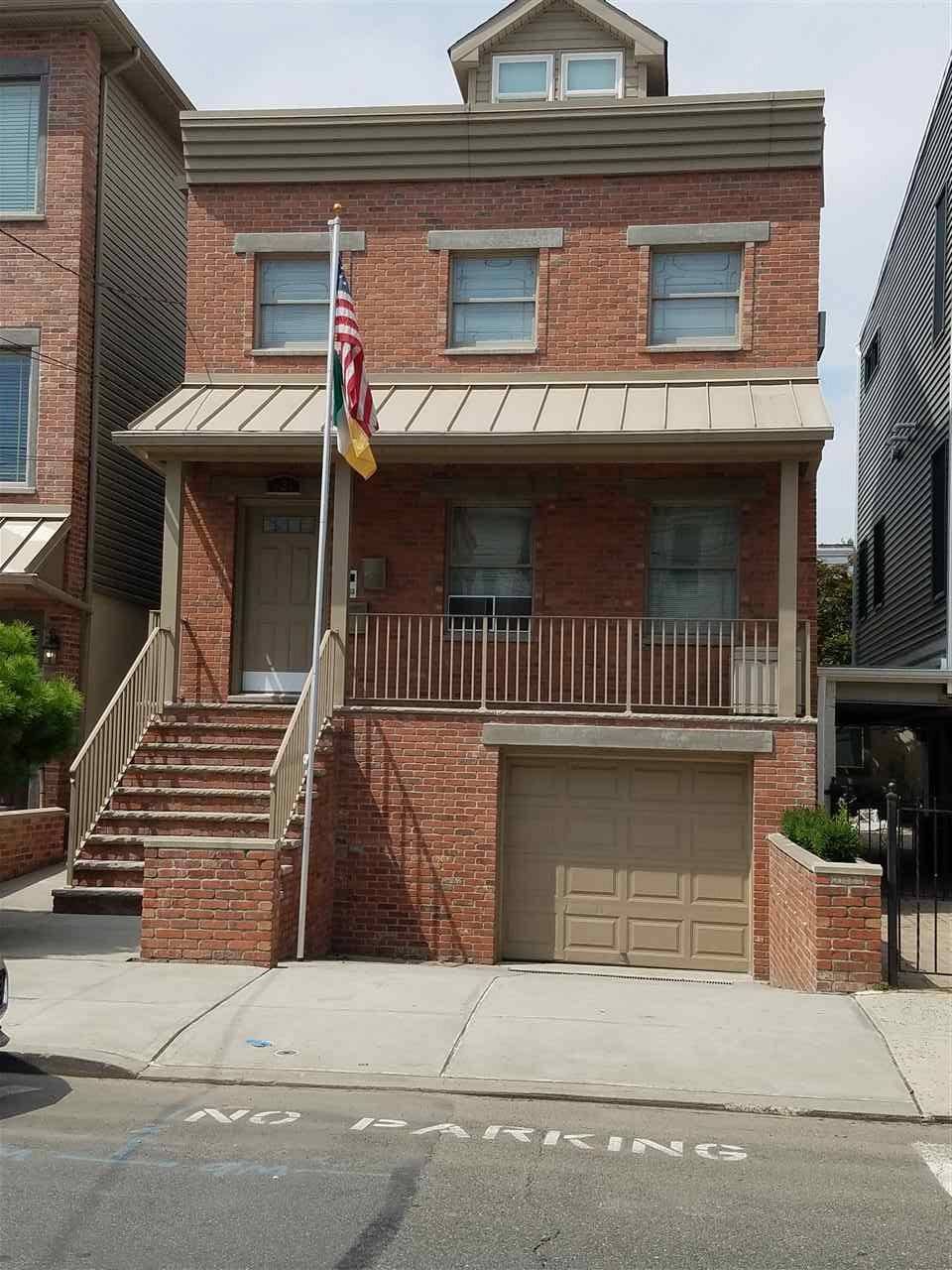 Nicely updated two bedroom duplex located in the perfect section of the Heights