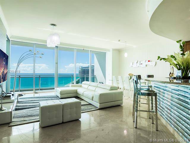 Fantastic direct ocean-front residence at the prestigious Ritz Carlton Residences in Bal Harbour
