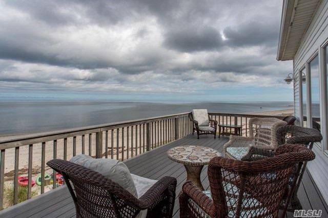 Picturesque Waterfront Beach House/Year Round Residence, Walkout Beach Access.