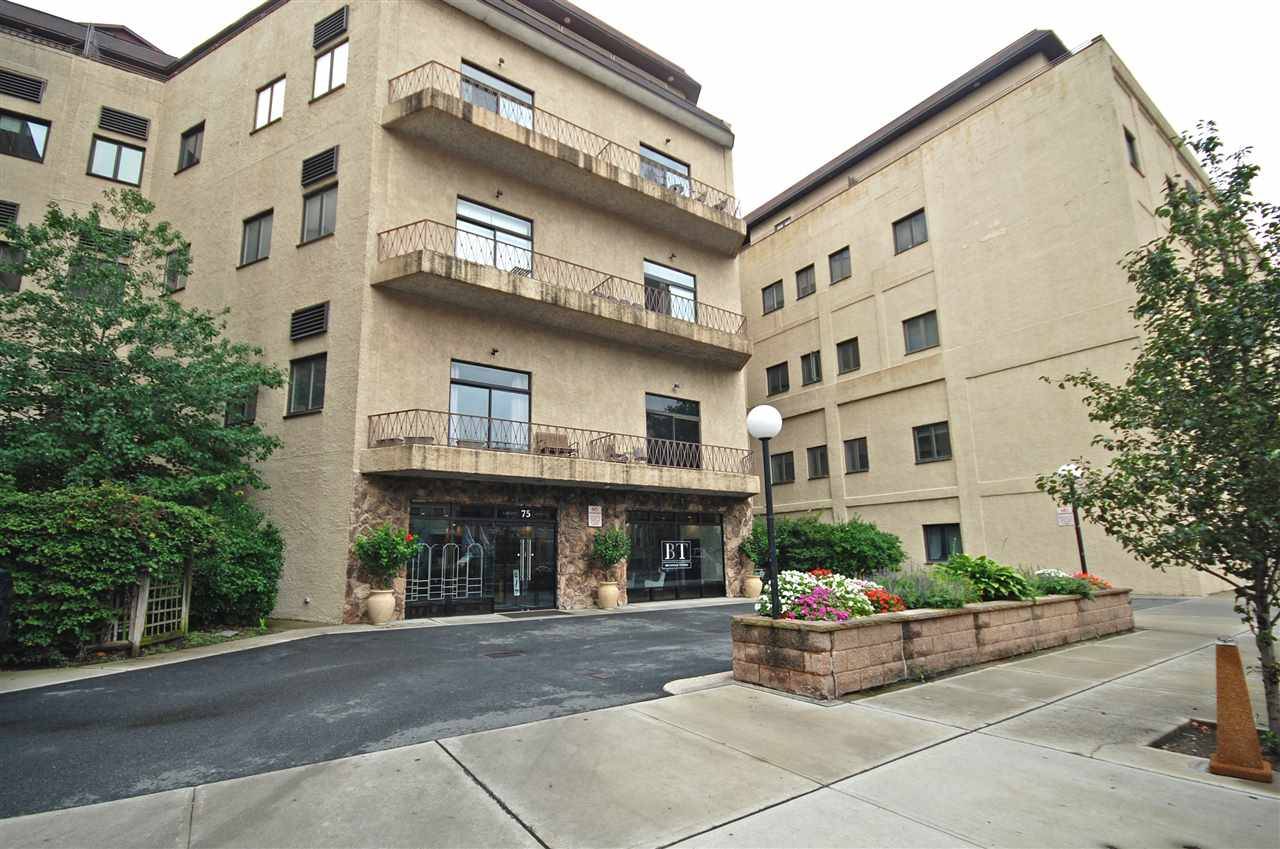 Spacious 2 Bed 2 Bath Condo with Sq Ft 1400 of living space in luxurious Brunswick Towers