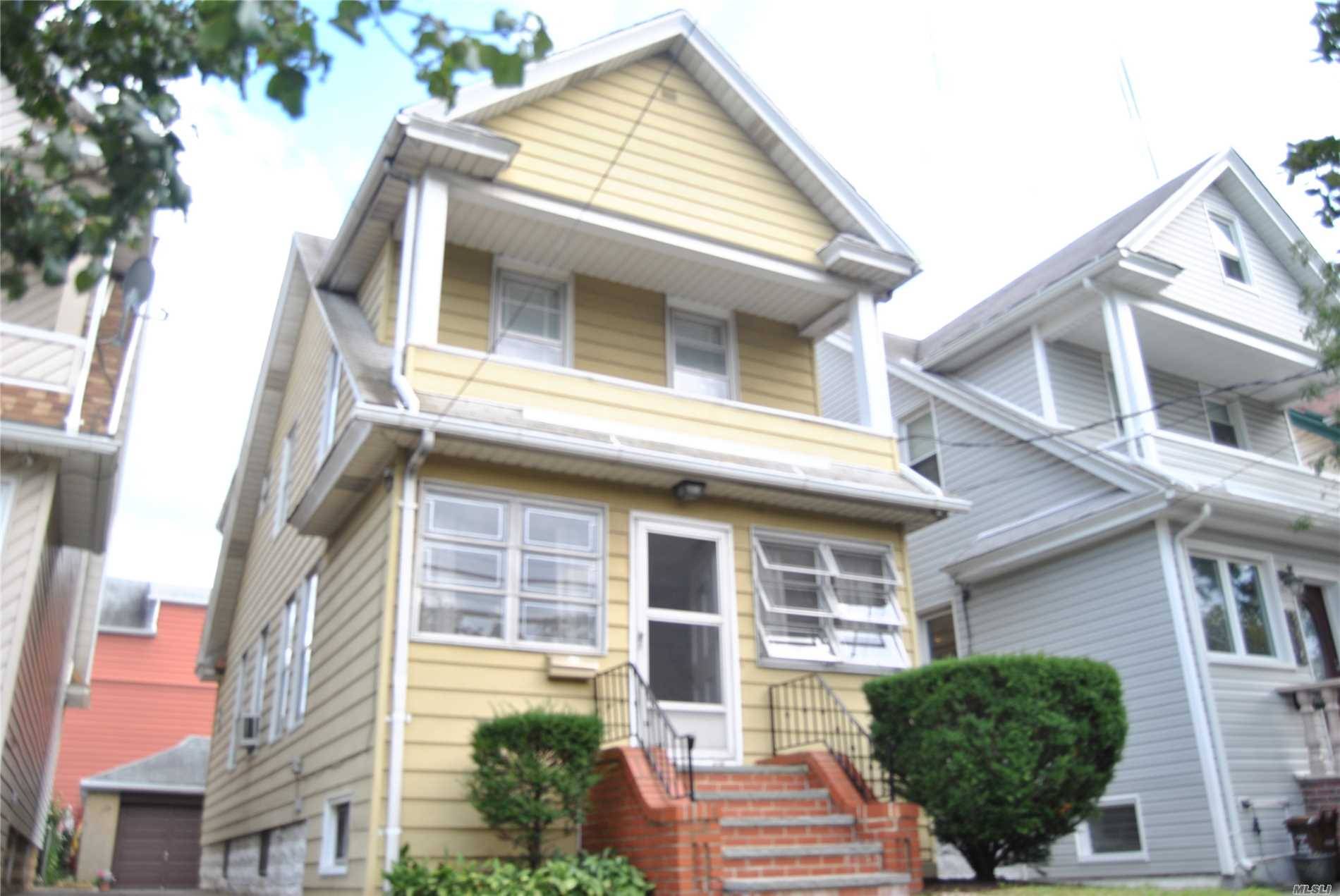 Beautiful Liberty Heights Area Of Ozone Park, Walk To 