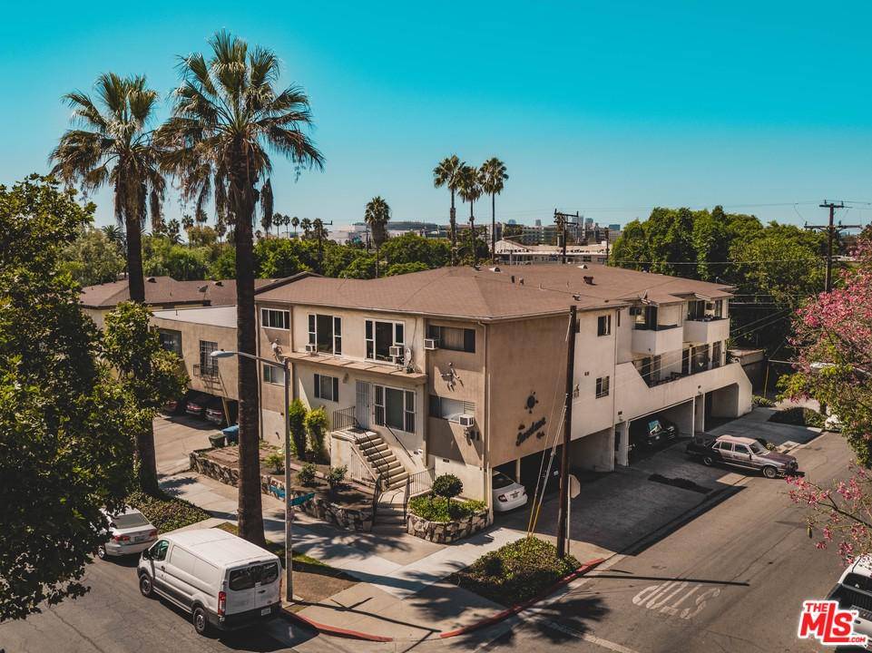 On offer is a charming 9 Unit Apartment Building in a great location of West Hollywood