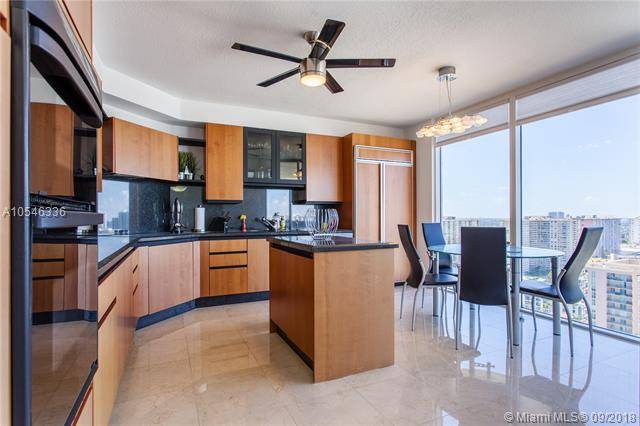 BEAUTIFUL COMPLETELY REMODELED AND WITH MODERN FURNISHED UNIT AT THE PINNACLE