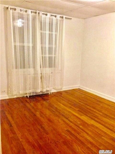 Nice Whole House Rental In Bayside.