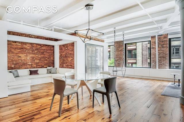 Once a classic Chelsea three bedroom loft, this home has been transformed into a sexy and chic residence.