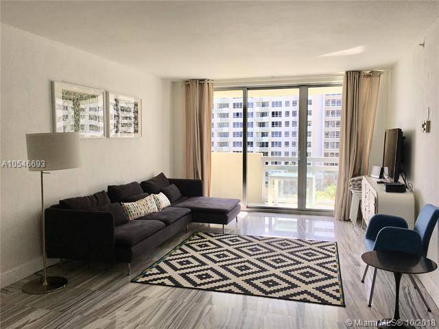 Just remodeled and beautifully furnished condo 2b/2b