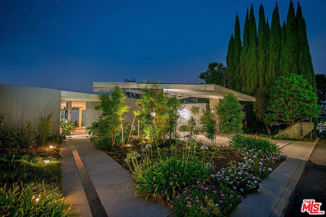 Designed in the 1950s - 3 BR Single Family Bel Air Los Angeles