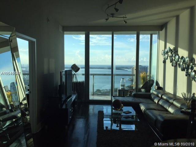 SPECTACULAR 49TH FLOOR AT HIGHLY SOUGHT AFTER MARINA BLUE