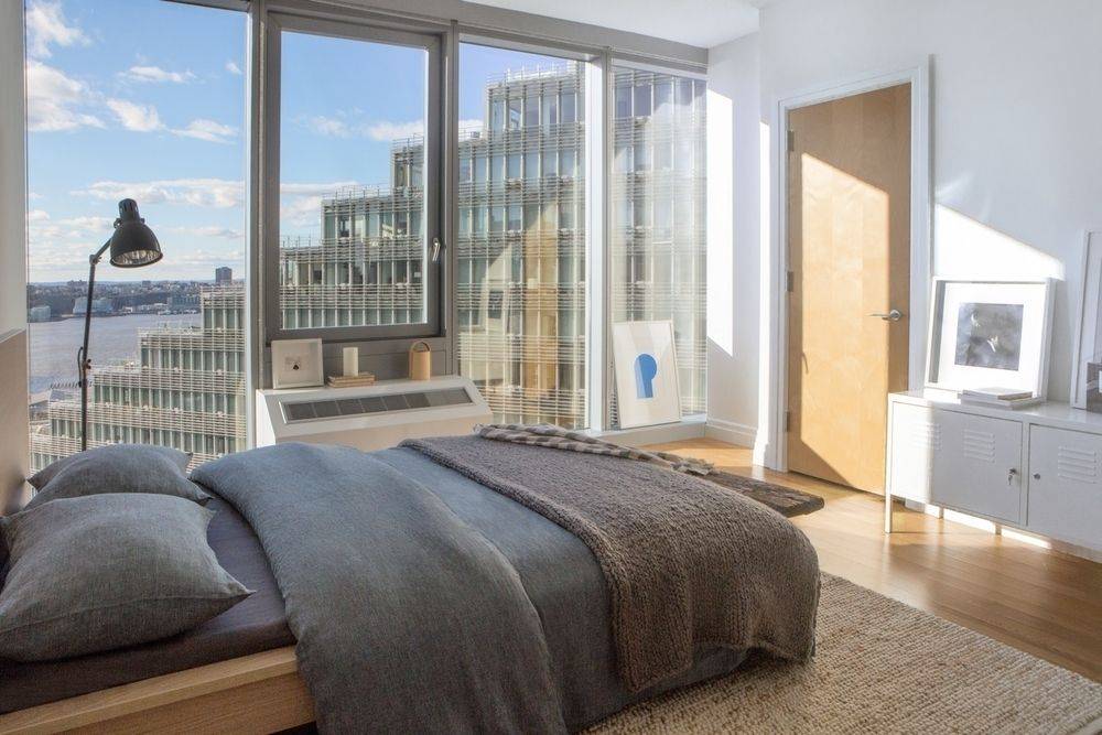 Brand New Studio Apartment In Hell's Kitchen At Mercedes House!