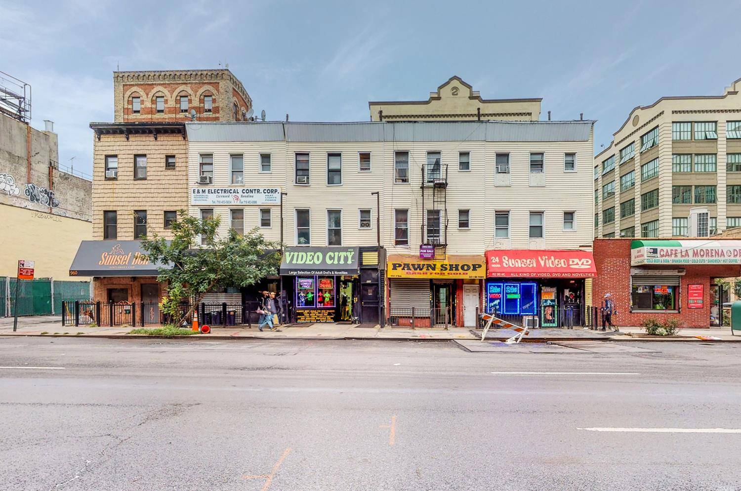 Welcome to 954 3rd ave a multi family mixed use building in the heart of Industry city.