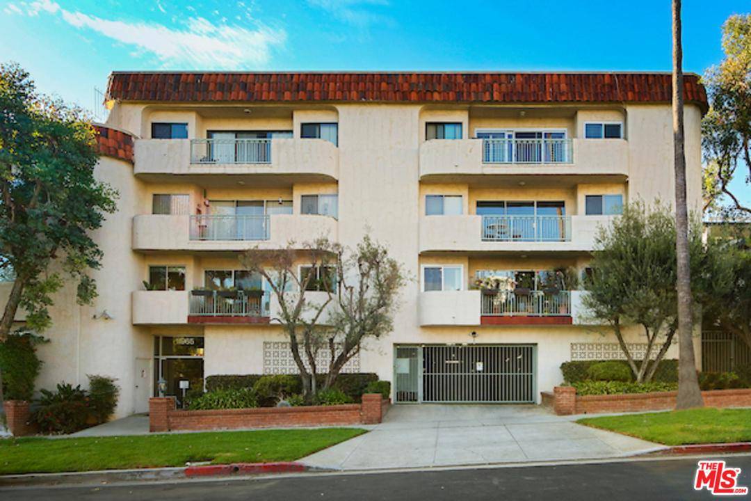 This is the unit you have been waiting for - 2 BR Condo Brentwood Los Angeles