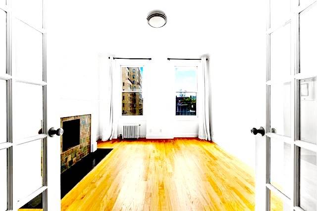 Charming 1 BR Condo in the Heart of the West Village ~ Deco Fireplace!