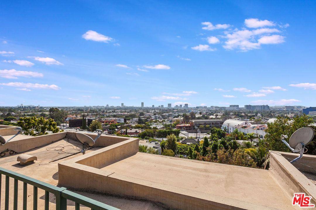 WELCOME TO PRIME WEST HOLLYWOOD - 1 BR Condo Sunset Strip Los Angeles