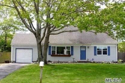 Immaculate, Newly Renovated 4 Bedroom /2 Bath Cape By Bay And Ocean Beaches For Year Round Rental.