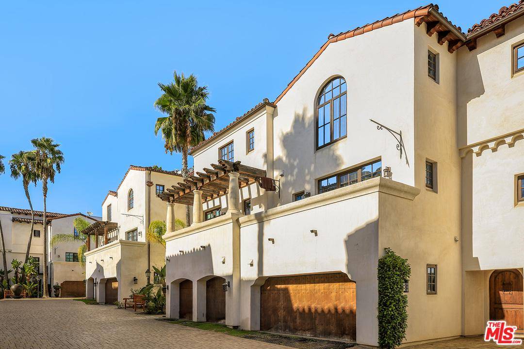 Welcome to the best value in Las Ventanas - 4 BR Condo Brentwood Los Angeles