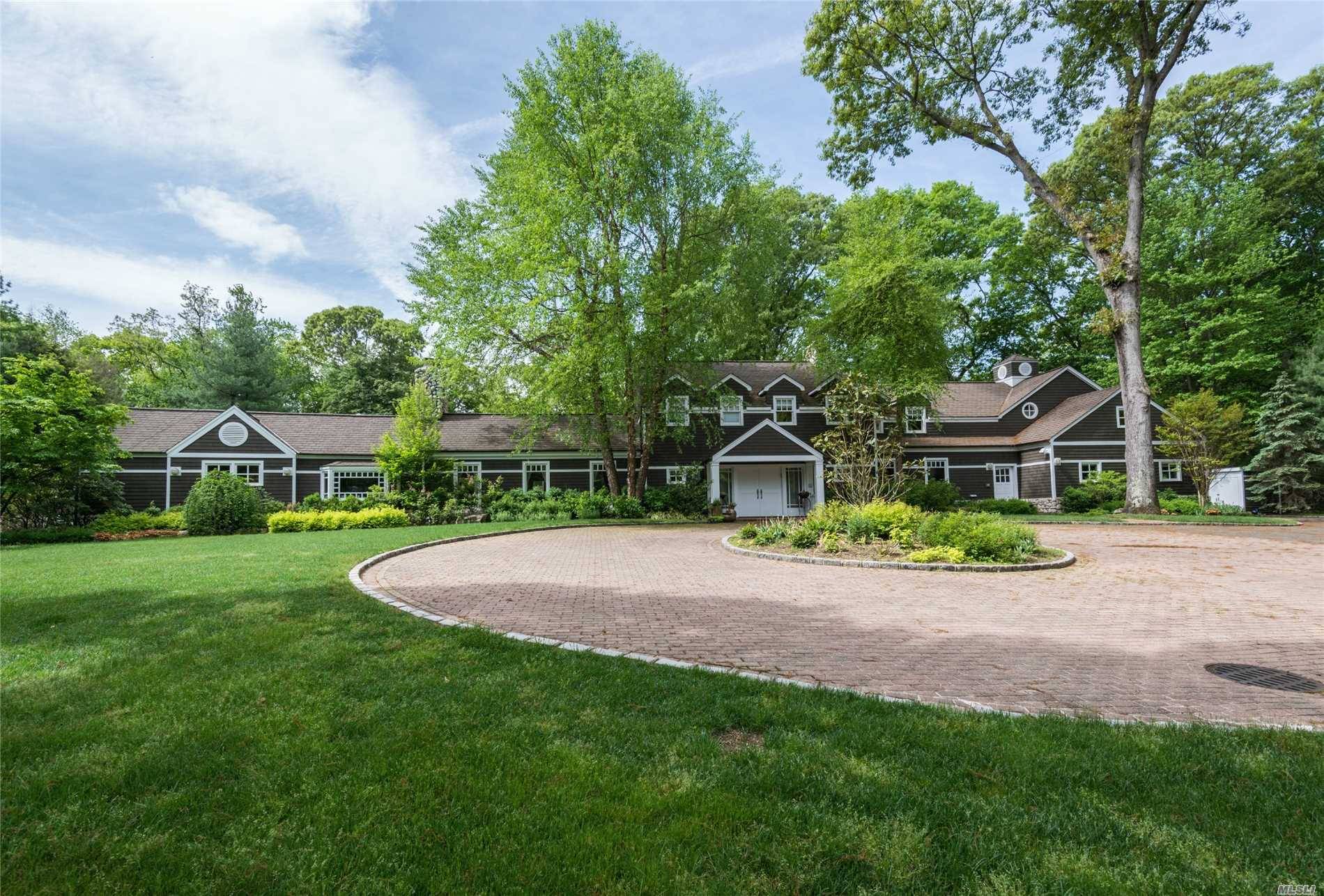 Elegant Farm Home And Estate With Updated High End Decorator Finishes.