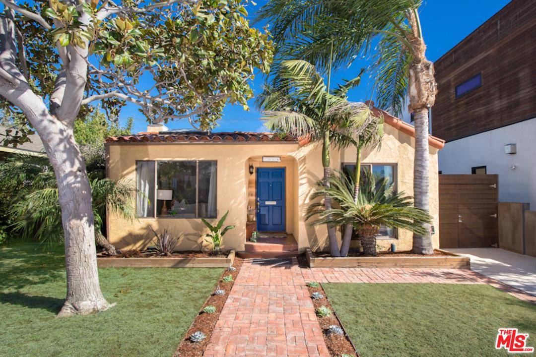 This beautiful 3 bedroom/4 bathroom Spanish home is in a highly sought-after neighborhood moments to all that Venice has to offer