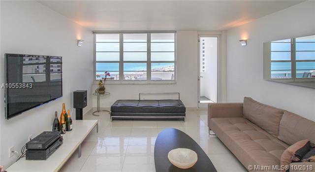 Captivating direct ocean-views from ever room & large terrace