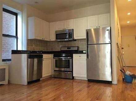 Prime UES Location - Large 3 Bedroom/2 Bath - Renovated Kitchen - Laundry in Building
