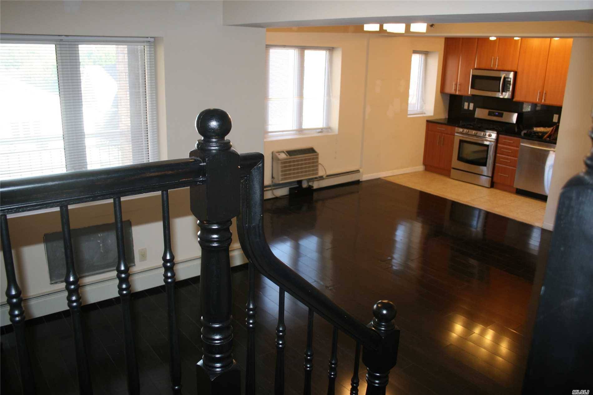 Beautiful Duplex Apartment With 2Bd.