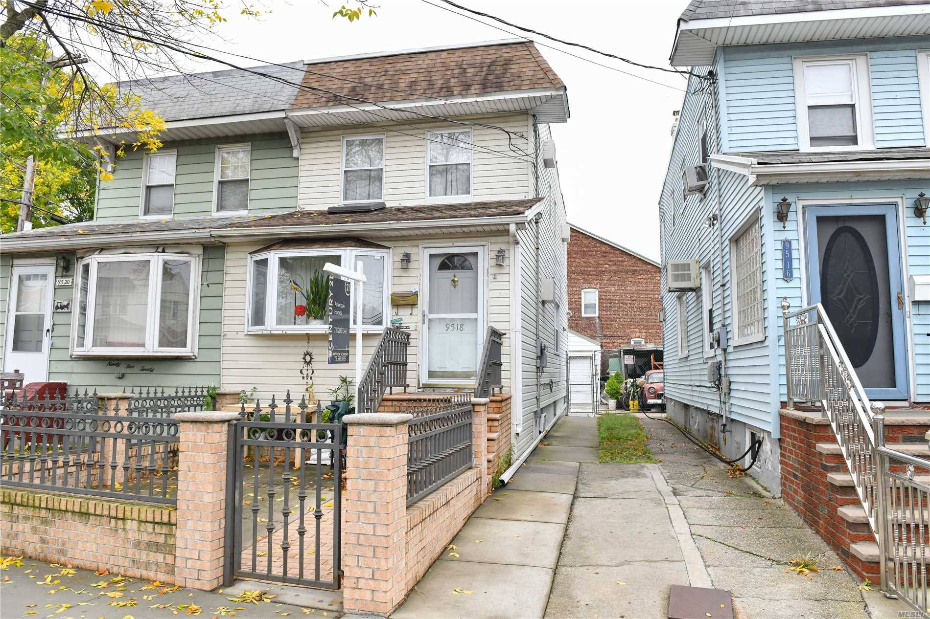 2 BR House Ozone Park LIC / Queens