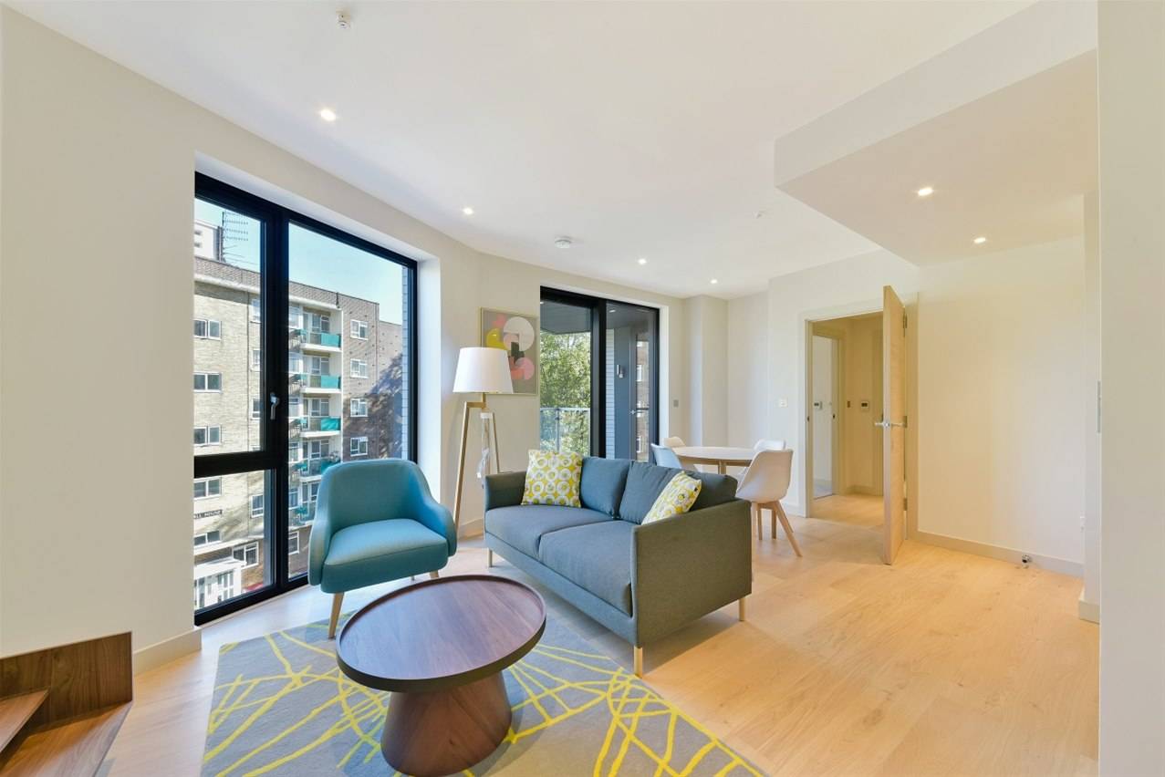 Large One Bedroom Apartment in Ebury Apartments, Ebury Place