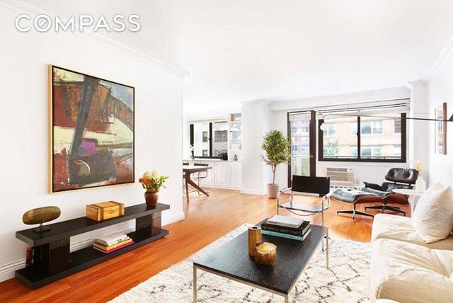 16 West 16th Street, 4PS is a sprawling 5 room, two bedroom two bath residence with LOW MAINTENANCE under 1600 !