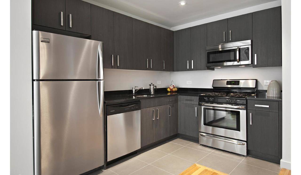 PRIME CHELSEA - HIGH LINE VIEWS - SPACIOUS LAYOUT - GREAT AMENITIES