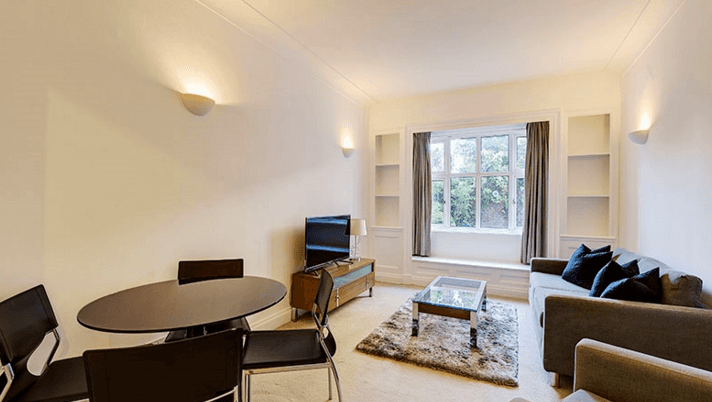 Two Bedroom Apartment for Rent in St John's Wood, London, NW8