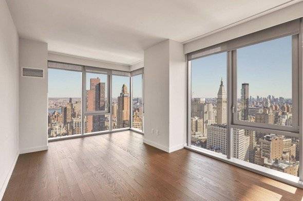 Stunning 1 Bedroom in a Amazing Building! Get 1 Month Free!!