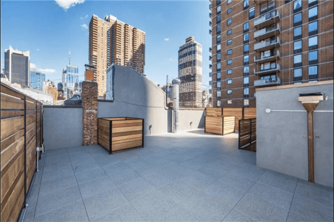 Giant 5 Bedroom with Private Terrace in Gramercy Park (NO FEE)