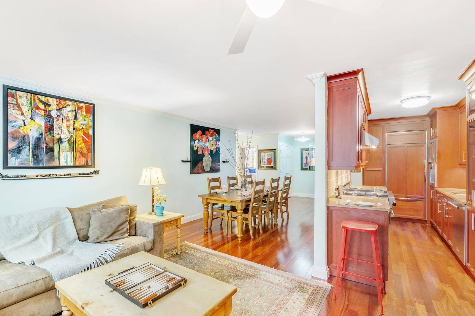 Welcome home ! This large, renovated 2 bedroom 2 bathroom home is a retreat from the hustle and bustle of the city.