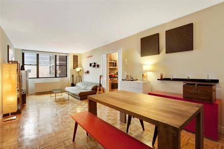 Superb Upper East Side 1 Bed Apartment with Doorman & Pool