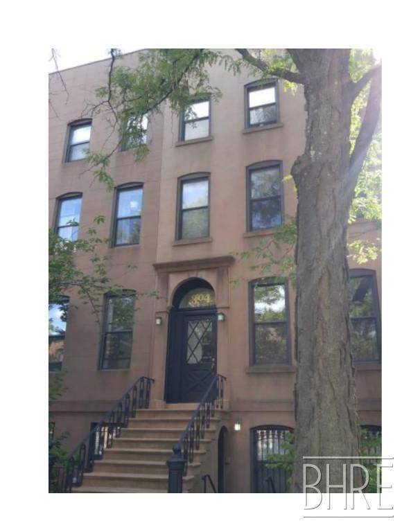 Elegant Classic Brownstone owner's triplex with interior ELEVATOR VERY RAREBEST PRICED TOWNHOUSE IN CARROLL GARDENS ?