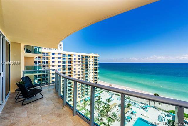 Absolutely stunning and breathtaking direct ocean views from this spacious and bright residence located on the Hollywood beach