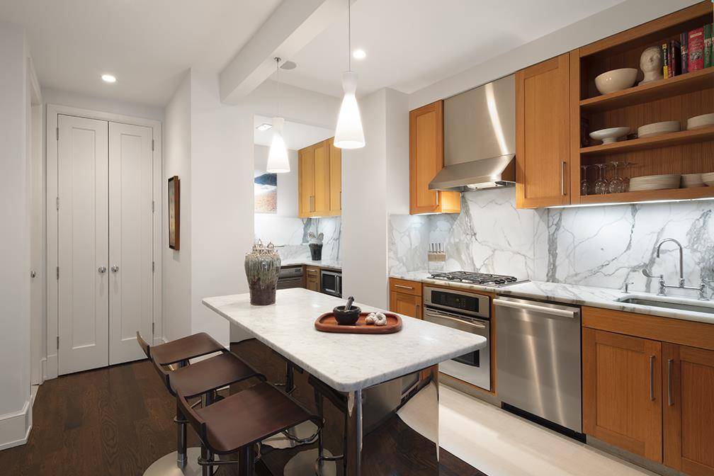A loft like corner condo situated at the nexus of Chelsea, NoMad, and Midtown, this pristine convertible 2 bedroom, 2 bathroom home blends contemporary finishes with a thoughtful, open plan ...