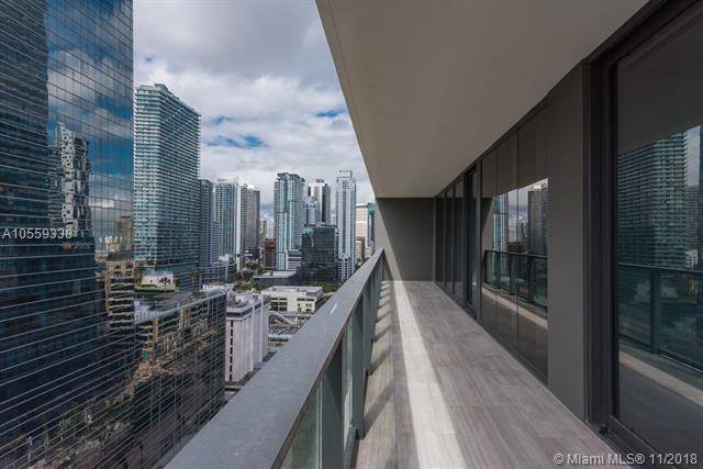 Spectacular Condominium with 2 bedrooms and 2 bathrooms in the heart of Brickell