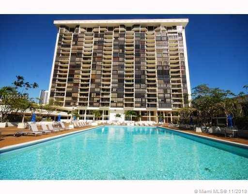 Beautiful 2 Bed 2 Bath Condo overlooking the City and Biscayne Bay