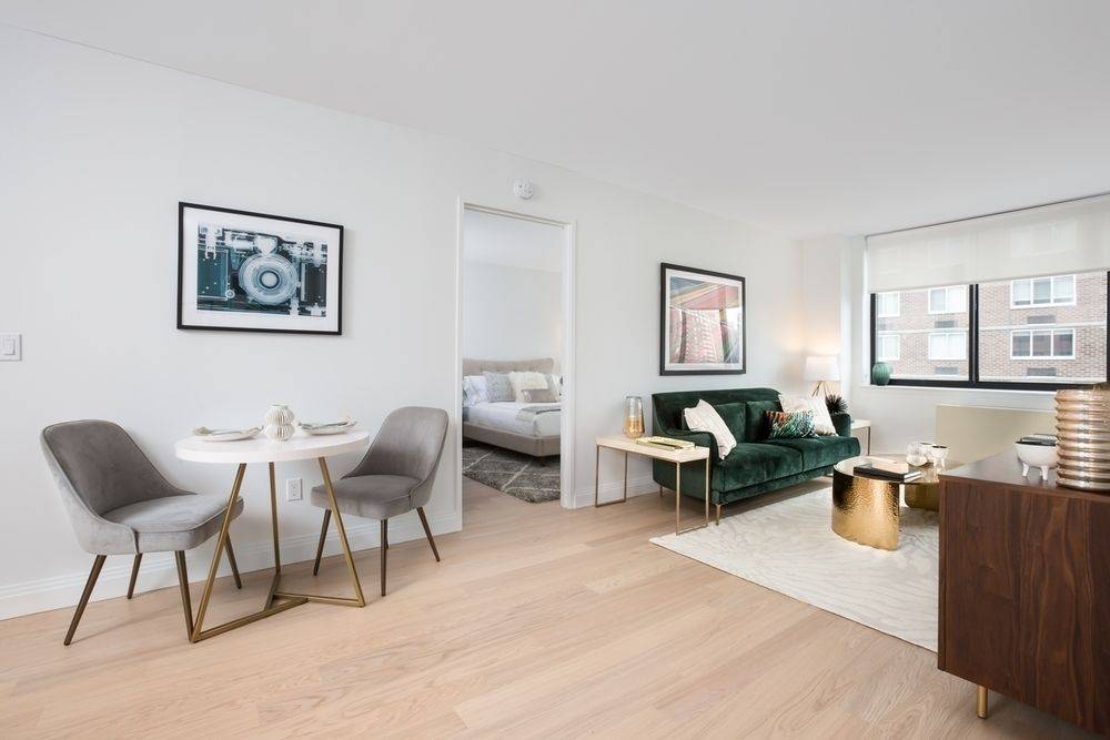 Bright No Fee Upper East Side Convertible 2 Bed/2 Bath & Walk in Closets