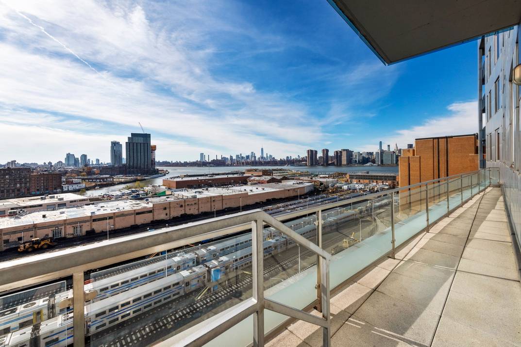 Gorgeous Skyline Views in This Rarely Available One-Bed in LIC! | For Rent