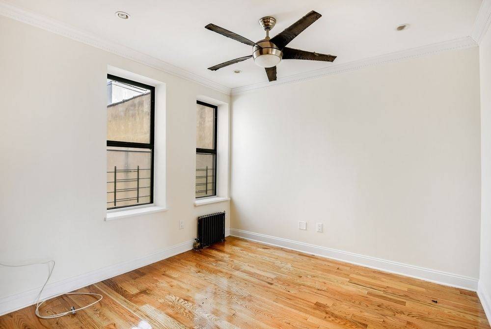 Beautifully Renovated 4 Bed/2 Bath in Crown Heights Steps away from the Subway
