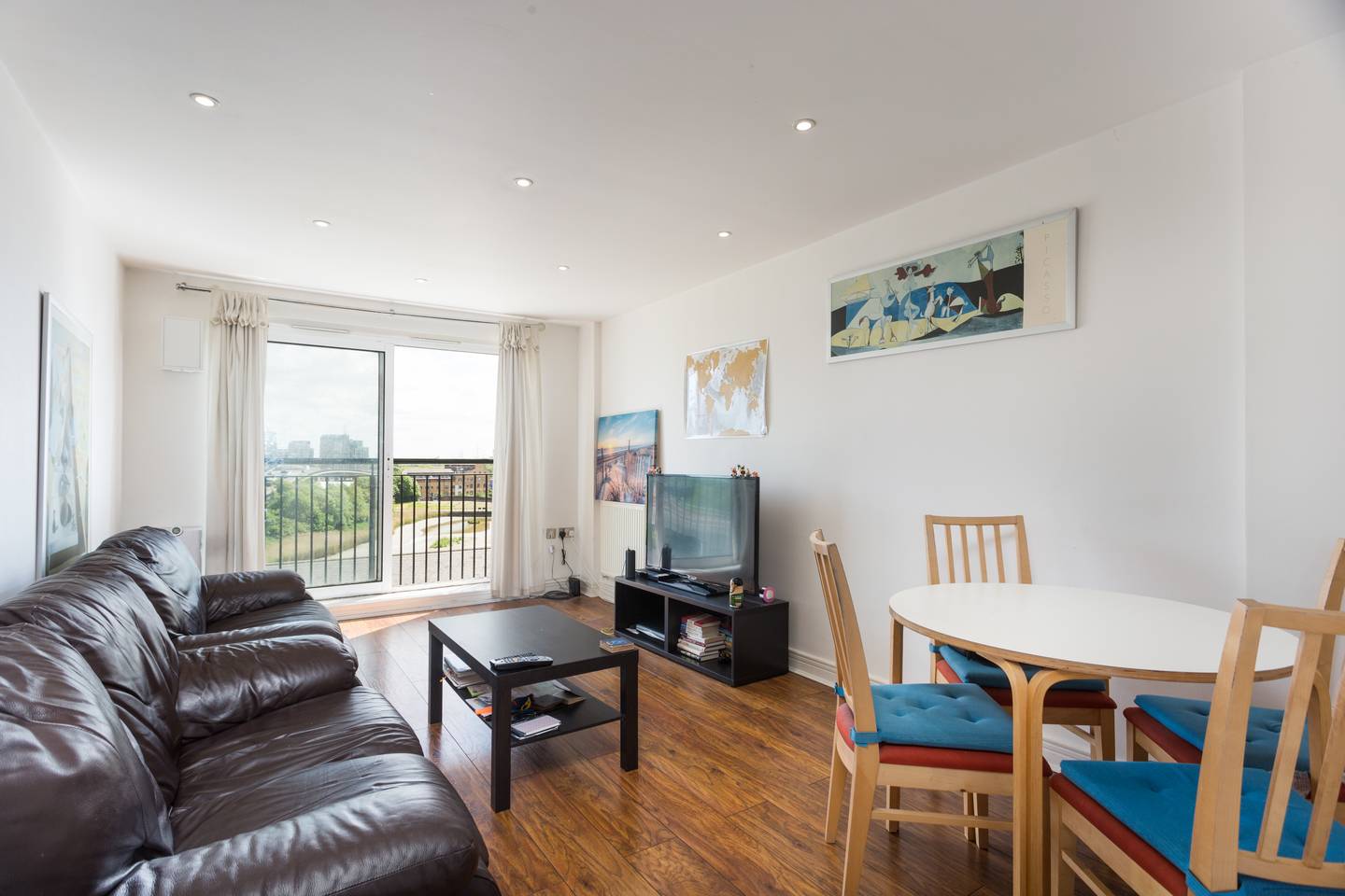 Ideal Investment - One Bedroom Top Floor Apartment with Uninterrupted Views