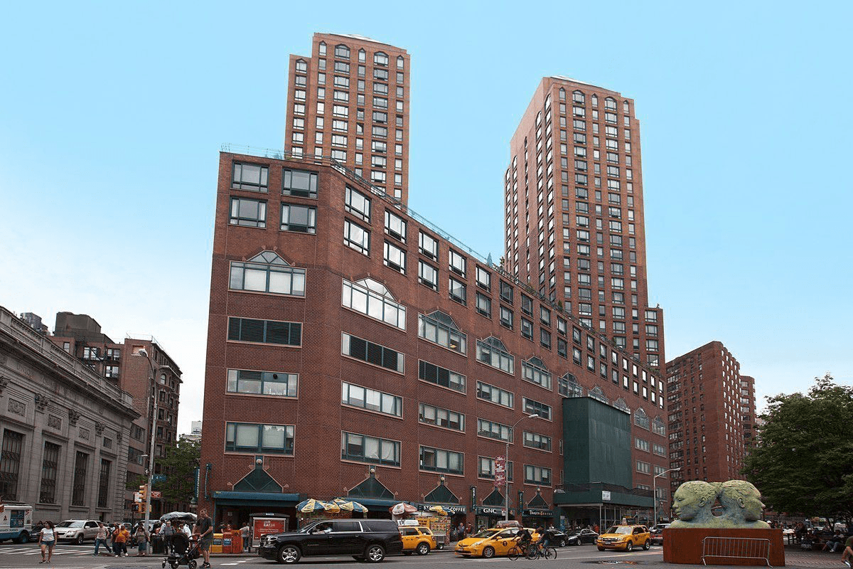 Zeckendorf Towers at 1 Irving Place | Union Square