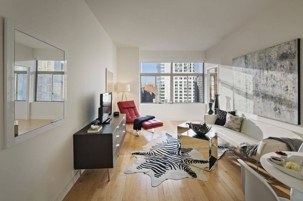 1-Bed/1-Bath in FiDi with Oversized Windows & Panoramic Views *