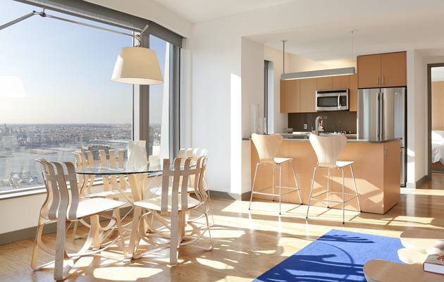 1 Bed in World Famous Gehry Building, Low Fee  *