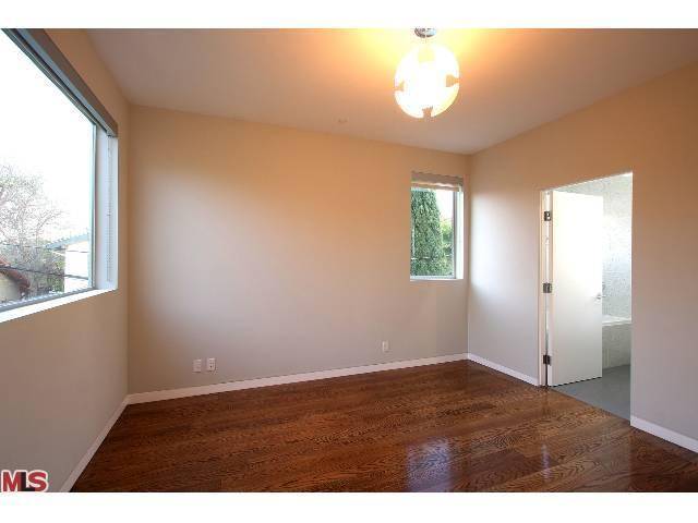 Perfect Form and Function - 3 BR Single Family Venice Los Angeles